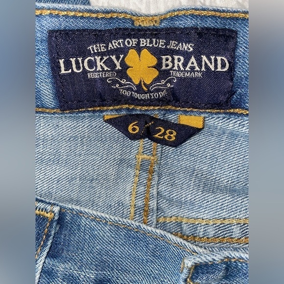 Lucky Brand Sienna Slim Boyfriend Distressed Jean - Picture 13 of 16